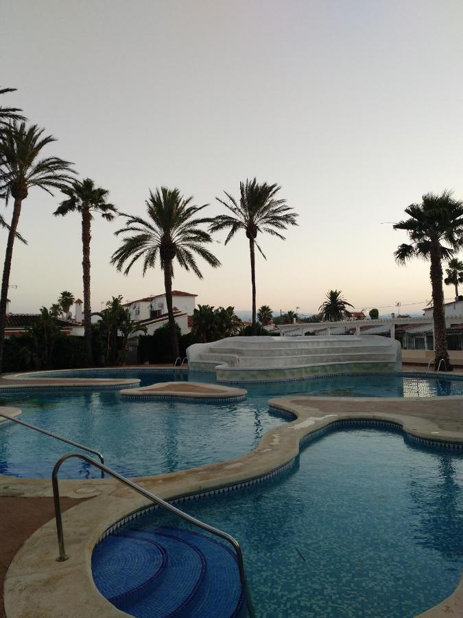 Apartamento Parchis Con Piscina Dénia Eksteriør billede